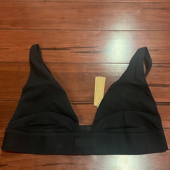 SKIMS Other - NWT Skims Cotton Jersey Plunge Bralette